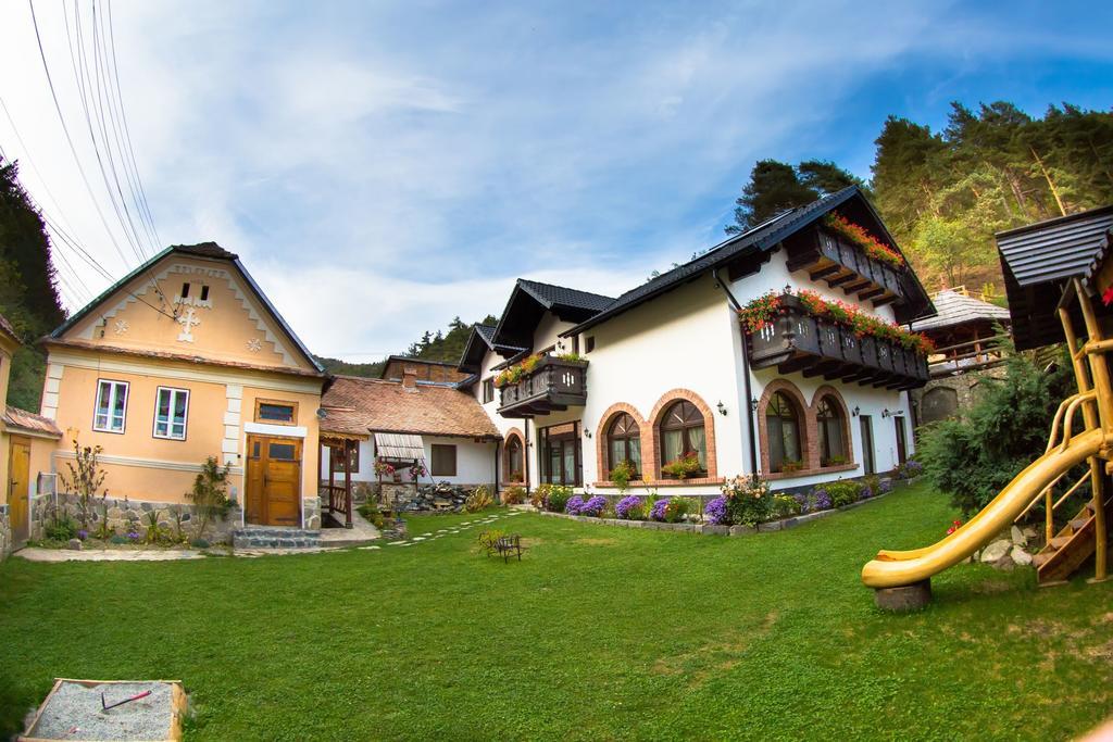 Casa Stefania Hotel Talmacel Exterior photo
